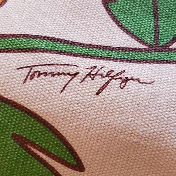 Tommy Hilfinger Retro Floral Purse - Picture 3 of 4